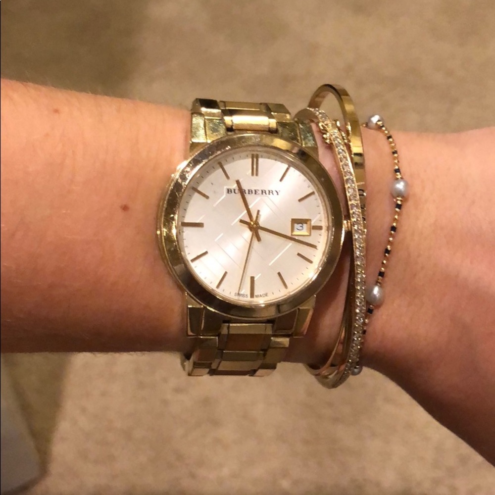 Burberry Gold Watch - 9103 - Picture 4 of 5